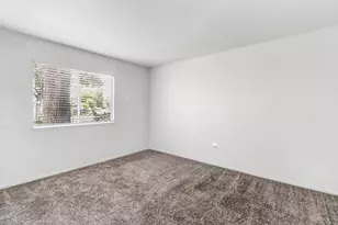 5875 Gloria Dr, Sacramento, CA 95822 - Photo 29