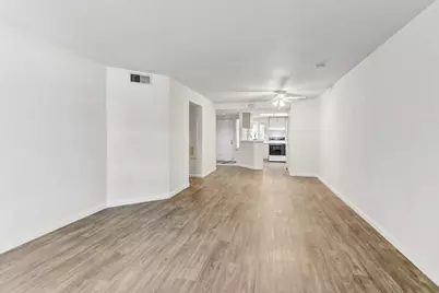 5875 Gloria Drive #7, Sacramento, CA 95822 - Photo 17