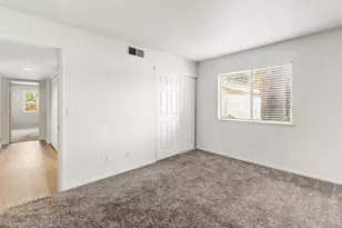 5875 Gloria Dr, Sacramento, CA 95822 - Photo 31