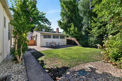 929 Swanston Dr, Sacramento, CA 95818 - Photo 49