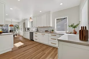 929 Swanston Dr, Sacramento, CA 95818 - Photo 23