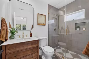 929 Swanston Dr, Sacramento, CA 95818 - Photo 5