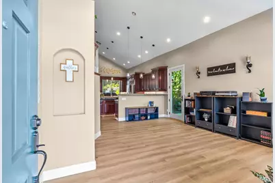 976 Sunnyside Lane, Tracy, CA 95377 - Photo 7