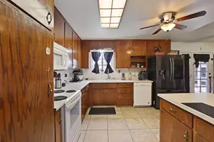 1700 Chapala Way, Modesto, CA 95355 - Photo 17