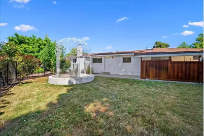 7171 Westmoreland Way, Sacramento, CA 95831 - Photo 37