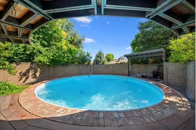 7171 Westmoreland Way, Sacramento, CA 95831 - Photo 5