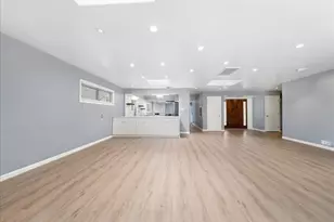 7171 Westmoreland Way, Sacramento, CA 95831 - Photo 15