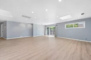 7171 Westmoreland Way, Sacramento, CA 95831 - Photo 11