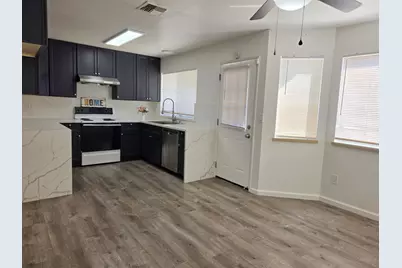 8063 Pegler Way, Sacramento, CA 95823 - Photo 11