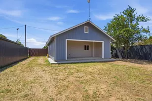 19906 Geer Ave, Hilmar, CA 95324 - Photo 17