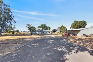 8961 Clay Station Rd, Wilton, CA 95693 - Photo 3