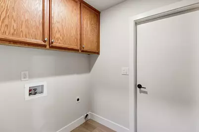 9472 Denholm Court, Elk Grove, CA 95758 - Photo 45