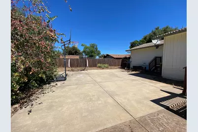 3940 Los Santos Drive, Cameron Park, CA 95682 - Photo 13