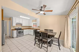 950 Rancho Roble Way, Sacramento, CA 95834 - Photo 17