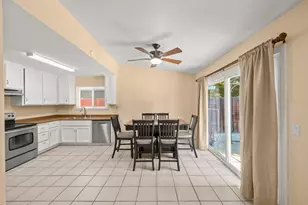 950 Rancho Roble Way, Sacramento, CA 95834 - Photo 21