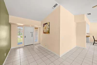 950 Rancho Roble Way, Sacramento, CA 95834 - Photo 9
