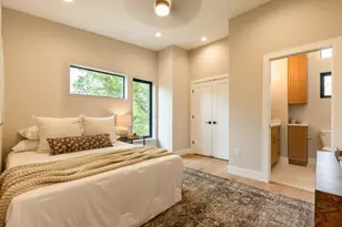 2611 26th St, Sacramento, CA 95818 - Photo 51