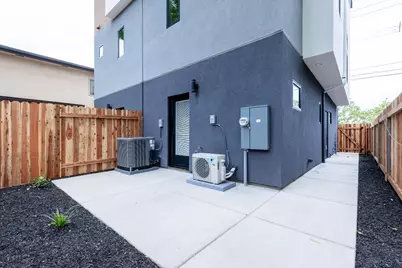 2611 26th Street, Sacramento, CA 95818 - Photo 61
