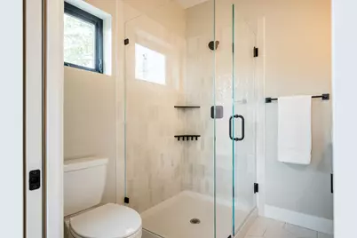 2611 26th Street, Sacramento, CA 95818 - Photo 43