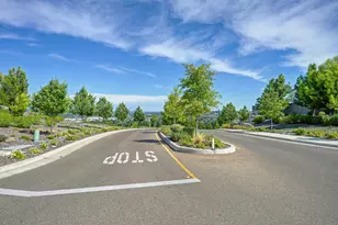 4031 Whitney Vista Ln, Rocklin, CA 95677 - Photo 67