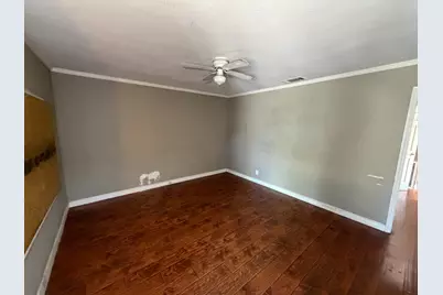 5225 Gordon Drive, Sacramento, CA 95824 - Photo 13