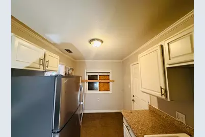 5225 Gordon Drive, Sacramento, CA 95824 - Photo 7