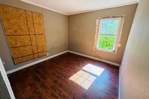 5225 Gordon Dr, Sacramento, CA 95824 - Photo 17