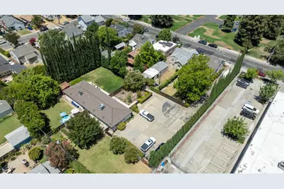 5652 Broadway, Sacramento, CA 95820 - Photo 59