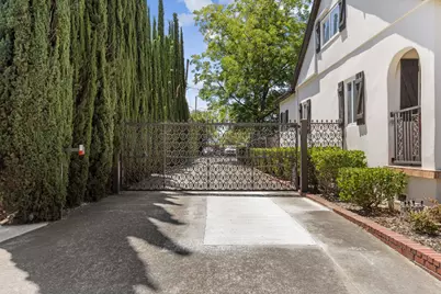 5652 Broadway, Sacramento, CA 95820 - Photo 47