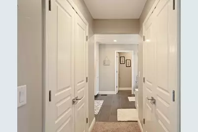 8 S Fairmont Avenue, Lodi, CA 95240 - Photo 35