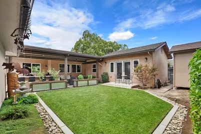 8 S Fairmont Avenue, Lodi, CA 95240 - Photo 45