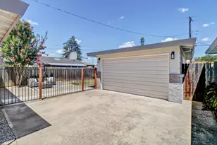 3819 Kroy Way, Sacramento, CA 95820 - Photo 37
