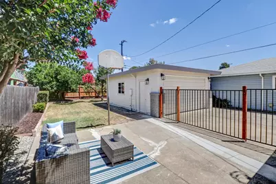 3819 Kroy Way, Sacramento, CA 95820 - Photo 29