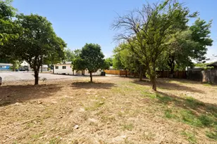 5523 Cottonwood Ave, Olivehurst, CA 95961 - Photo 33