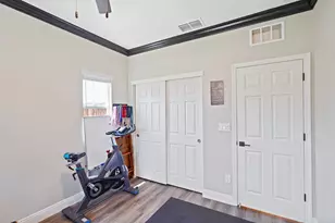 7040 Star Trail Wy, Roseville, CA 95747 - Photo 17