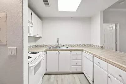 10001 Woodcreek Oaks Boulevard #1321, Roseville, CA 95747 - Photo 15