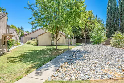 4042 Cowell Boulevard, Davis, CA 95618 - Photo 27