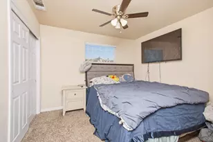 320 Bathbridge Ln, Sacramento, CA 95823 - Photo 33
