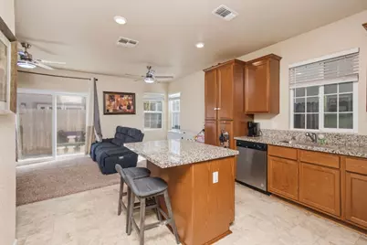 320 Bathbridge Lane, Sacramento, CA 95823 - Photo 7