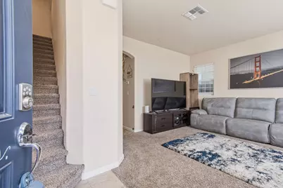 320 Bathbridge Lane, Sacramento, CA 95823 - Photo 3