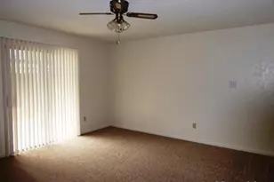 8964 Laguna Vista Ct, Elk Grove, CA 95624 - Photo 5