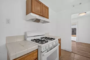 2176 68th Ave, Sacramento, CA 95822 - Photo 11