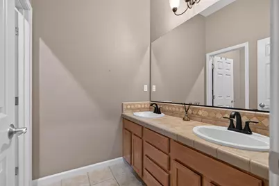 4520 Crown Bench Circle, Elk Grove, CA 95757 - Photo 31