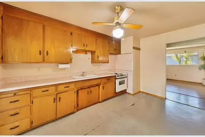 6737 21st Street, Sacramento, CA 95822 - Photo 7