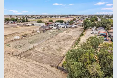 21701 S Corral Hollow Road, Tracy, CA 95304 - Photo 31