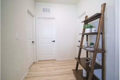 2583 Buzz Aldrin Way, Sacramento, CA 95834 - Photo 25
