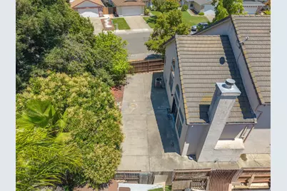 6937 Hollybrook Drive, Sacramento, CA 95823 - Photo 61
