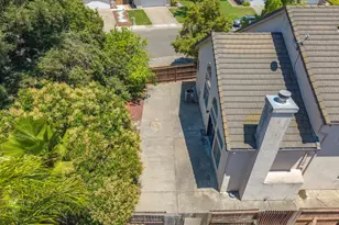 6937 Hollybrook Dr, Sacramento, CA 95823 - Photo 61