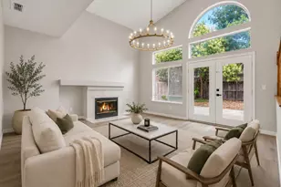 6937 Hollybrook Dr, Sacramento, CA 95823 - Photo 35