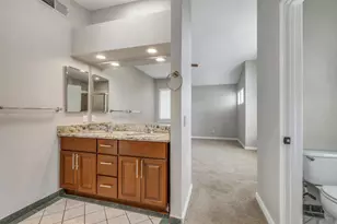 6937 Hollybrook Dr, Sacramento, CA 95823 - Photo 47